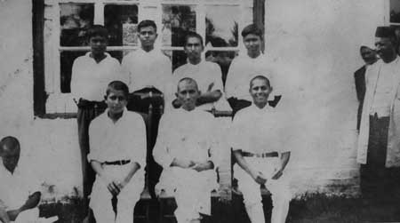 The boys - passive registers with Gandhiji at Natal in South Africa.jpg
